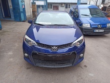 Toyota Corolla 1.8 MT 2015