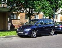 Opel Zafira 1.8 MT 2000