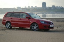 Mitsubishi Lancer 2.0 MT 2005