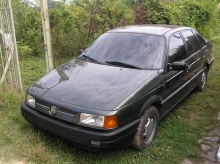 Volkswagen Passat 1.8 MT 1990