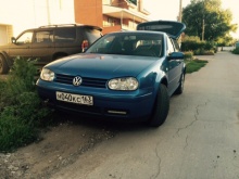 Volkswagen Golf 1.6 MT 2000