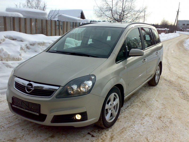 Зафира б года выпуска. Opel Zafira 2008 1.8. Опель Зафира 1.8 МТ. Зафира в 2008 1.8. Опель Зафира 2008 1.8 бензин.