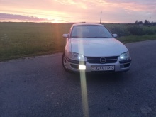 Opel Omega 2.0 DTi MT 1998