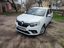 Renault Logan 1.3 MT 2016